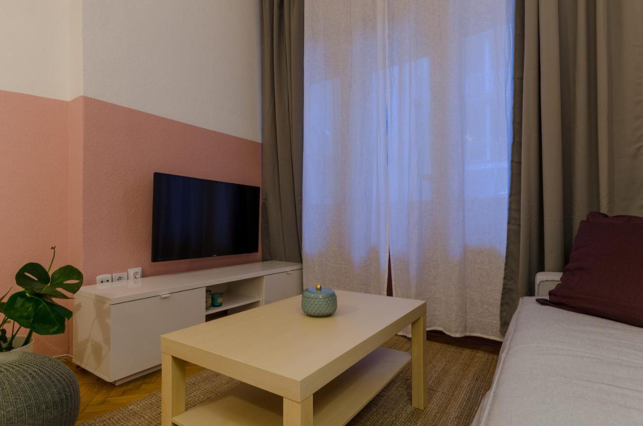 Studio Next To Kiraly Street Kd11 Appartement Boedapest Buitenkant foto